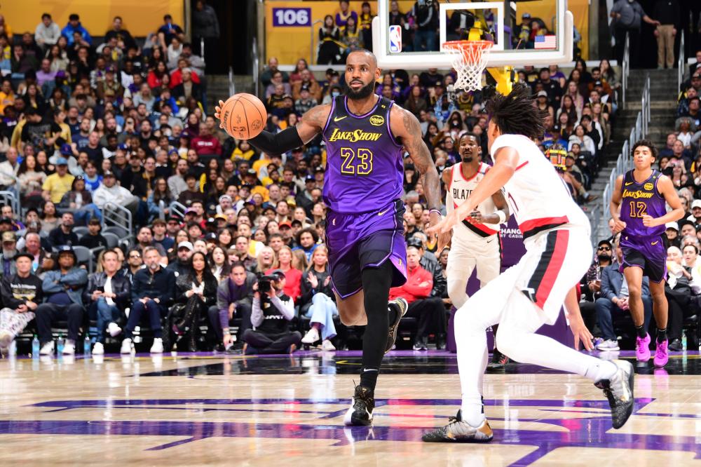 中暴露出来 中暴露出来