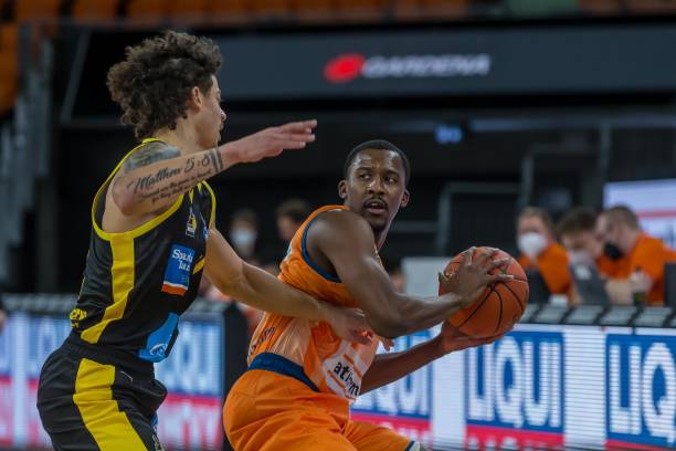 陈晋一:带着惊喜“北上”,在申花遇见更好的自己