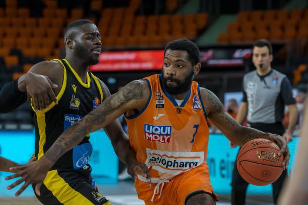 一日两份！朱正社媒晒获得科罗拉多州大与马里兰大学巴尔的摩分校offer